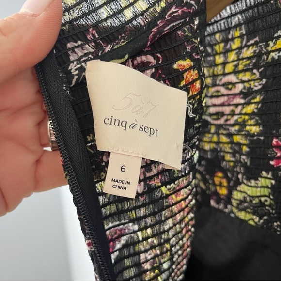 cinq a sept Paisley Long Sleeve Dress Black Size 6 High Low Hem Mock Neck - Picture 8 of 10